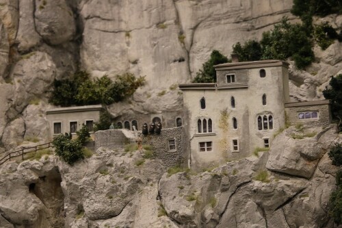 Miniaturwunderland_France_Gebirge_Berge_Frankreich_MiWuLa_Modellbahn_H0-14.jpg