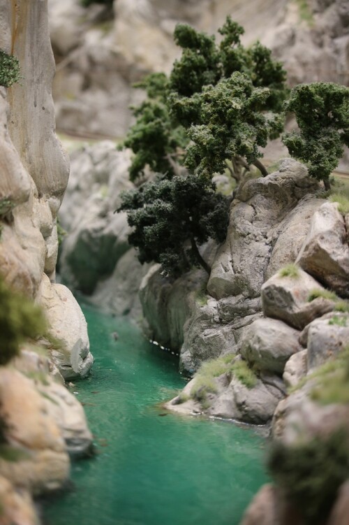 Miniaturwunderland_France_Gebirge_Berge_Frankreich_MiWuLa_Modellbahn_H0-35.jpg