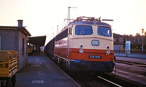 E 10 1312 BR 112 Eilzug 1969 Freiburg Bahnhof
