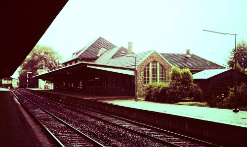 Travemünde Bahnhof Bahnhofsgebäude Jugendstil Bahnsteig Deutsche Bundesbahn 1966 Kopie