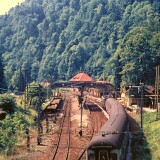 Hollentalbahn_Hirschsprung_Bahnhof_Signal_Oberleitung_1967_Weichen_Gleisanlagen-1