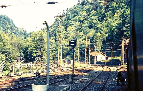 Höllentalbahn Hirschsprung Bahnhof Signal Oberleitung 1967 Weichen Gleisanlagen (4)