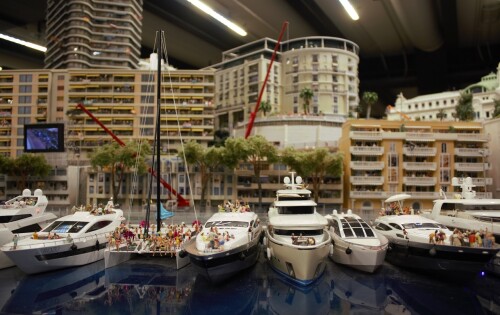 Monaco_Luxusyachten_Miniaturwunderland_Miwula_H0_Modellanlage_Modellbau-65.jpg