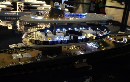 Monaco große Phantasie phantasy Luxusyacht Miniaturwunderland Miwula H0 Modellanlage Modellbau (2)