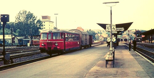 Donaueschingen Bahnhof 1967 MAN Schienenbus Flügelsignal Gleis Anlagen