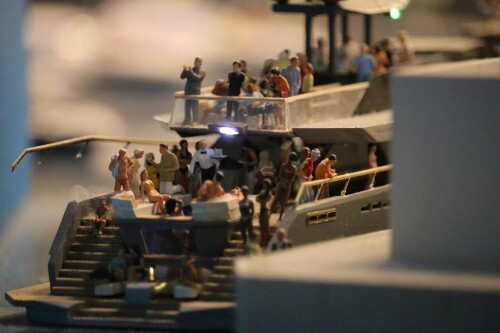 Monaco_grose_Luxusyachten_Miniaturwunderland_Miwula_H0_Modellanlage_Modellbau-11.jpg