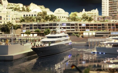 Monaco große Luxusyachten Miniaturwunderland Miwula H0 Modellanlage Modellbau (5)