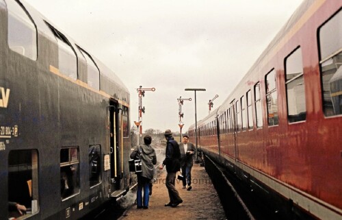 DAB 6 VT 08.5 Doppelstockwagen LBE Lübbeck Büchener Eisenbahn Ratzeburg Bahnhof 1980 V 100 BR 212 ro