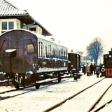 Ratzeburg_Bahnhof_1973_Dampflok_historischer_Zug_historische_Fahrt_DB_Winter_Schnee-1