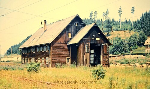 Seebrugg Bahnhof 1967 Lokschuppen aus Holz Bretter