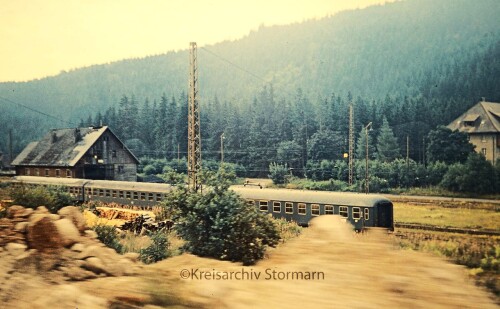 Seebrugg Bahnhof Höllentalbahn 1967 UIC grün D Zug Wagen