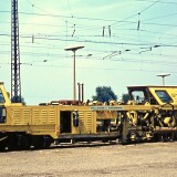 Achern_Bahnhof_1972_Schienenstopfmaschine