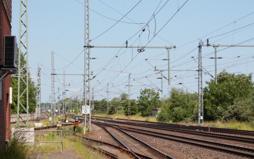Büchen Bahnhof Blickrichtung Hamburg Schwarzenbek kreuzende LBE Strecke Lübeck Lauenburg Juni 2023
