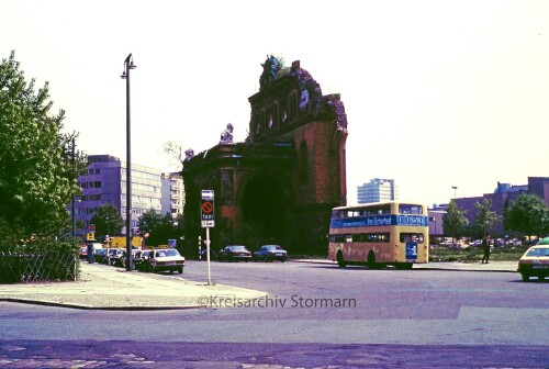 Berlin 1984 Anhalter Bahnhof Ruine Doppeldecker Bus Büssing Kopie