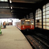 Berlin_Bahnhof_Zoologischer_Garten_S-Bahn_Bahnsteig_Schwerdtfeger_1984_l