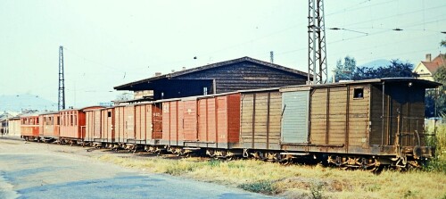 Bühl Bahnhof 1967 Schmalspurbahn Güterwagen Nebenbahn Privatbahn Baden Württemberg b