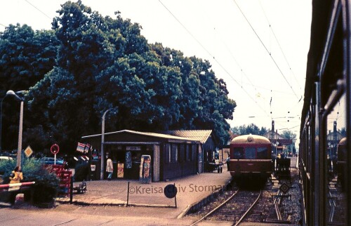 SVT 137 Bahnhof Bad Krozingen 1973 DRG Dieseltriebzug (1) Kopie