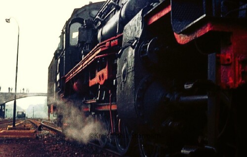 BR 038 382 8 Sonderzug 1972 Aumühle Bahnhof nostalgischer Zug (1)