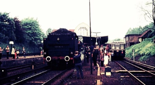 BR 038 382 8 Sonderzug 1972 Aumühle Bahnhof nostalgischer Zug (3)