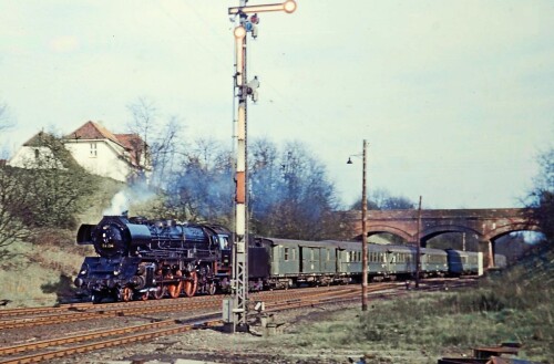 BR 03 254 Interzonenzug Bahnhof Müssen Schnellzug D Zug DR DB (1)