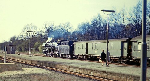 BR 03 254 Interzonenzug Bahnhof Müssen Schnellzug D Zug DR DB (2)