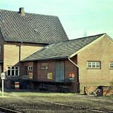 Mussen_Bahnhof_1967_Empfangsgebaude_Guterschuppen-2