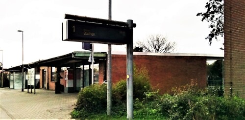 Schwarzenbek Bahnhof Empfangsgebäude Zweckbau 2021 (1f)