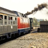 1980_Geesthachter_Karoline_Dampflok_Sonderfahrt_V_200_Silberling_Bahnhof_Bergedorf_Sud_-1