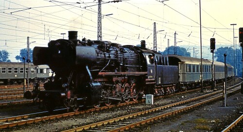 BR 052 Heilbronn Hbf Bahnsteig Oberleitung Gleise Deutsche Bundesbahn DB (0)