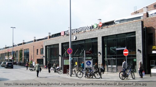 Bergedorf Bahnhof Empfangsgebäude 2014 (2)