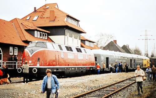 Geesthacht Bahnhof 1985 V 200 007 LBE DoSto DAB 26