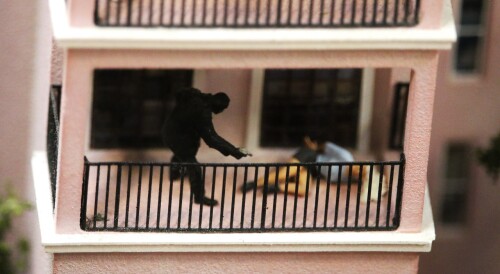 Monaco_Miniaturwunderland_Uberfall_Mord_vermummt_Balkone_Miwula_H0_Modellanlage_Modellbau.jpg