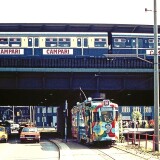 Bahnhof_Berliner_Tor_Hamburger_Strasenbahn_bunt_1977_ET_470_Campari_Werbung_S_2
