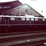 E_50_120_1966_Neu_Ulm_Bahnhof_Lokschuppen