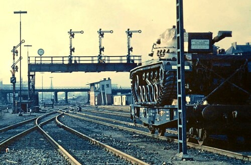 Rothenburgsort 1969 Signalbrücke Flügelsingal Panzer M48 Patton Schienentransport Güterbahnhof Gbf G