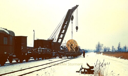 Dampfkran schwerer Schwerlastkran Begleitwagen DB Deutsche Bundesbahn 1970 Billwerder Moorfleet Kabe