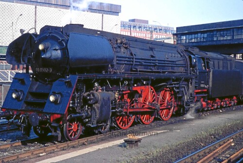 Hamburg Hauptbahnhof Hbf 1972 BR 01 0502 Reko