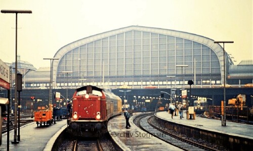 Hamburg Hauptbahnhof Hbf 1981 Lübeck Büchener Eisenbahn BR 212 a (2)