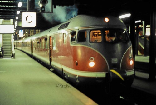 Hamburg Hauptbahnhof Hbf 1984 VT 08.5 BR 608 (1)