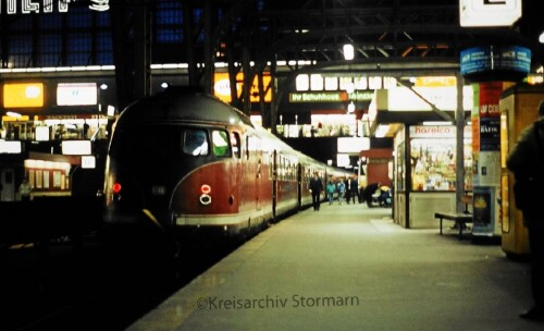 Hamburg Hauptbahnhof Hbf 1984 VT 08.5 BR 608 (2)