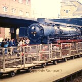 Hamburg_Hauptbahnhof_Hbf_1988_BR_41_360_Schurzenwagen_Sonderfahrt-1