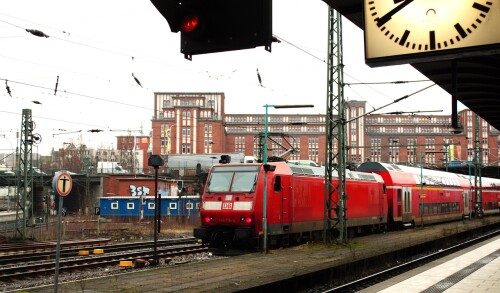Hamburg Hauptbahnhof Hbf 2020er (3)BR146 114 Regionalexpress DB Regio hühnerposten ehemalige Bahnpos