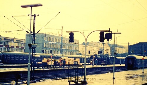 BR_012_Hamburg-Altona_Bahnhof_1969.jpg