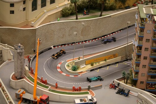 Monaco_Miniaturwunderland_Loews_Kurve_im_modell_H0_Formel_1_1zu87_2024-0h.jpg