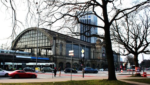 Bahnhof Dammtor Hamburg 2025 Hamburg Rotherbaum Planten un Bloomen Gebäude (1)