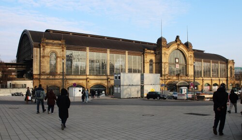 Bahnhof Dammtor Hamburg 2025 Hamburg Rotherbaum Planten un Bloomen Gebäude (3)
