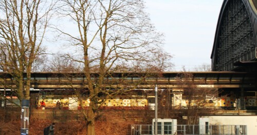 BR 111 Smar trail beige ozeanblau purpurrot SR S9 Bahnhof Dammtor Hamburg 2025 Hamburg (1)