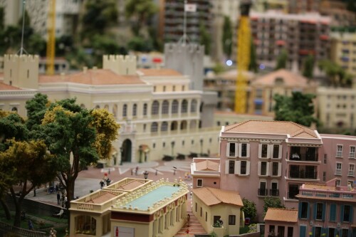Monaco_Miniaturwunderland_im_modell_H0_Formel_1_1zu87_2024_Burg_Schlos_Kanonen-1.jpg