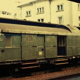 Singen_Bahnhof_1973_Gepackwagen_Donnerbuchse---Kopie