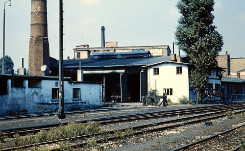 br_066_018_Heidelberg_Bahnhof_Lokschuppen_1967.jpg